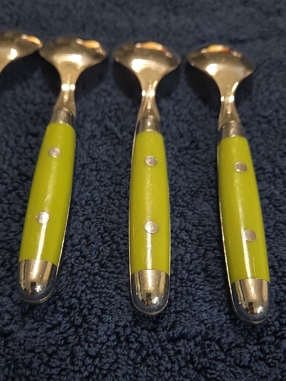 11 Piece Stainless Vintage kitchenware - Picture 4 of 4